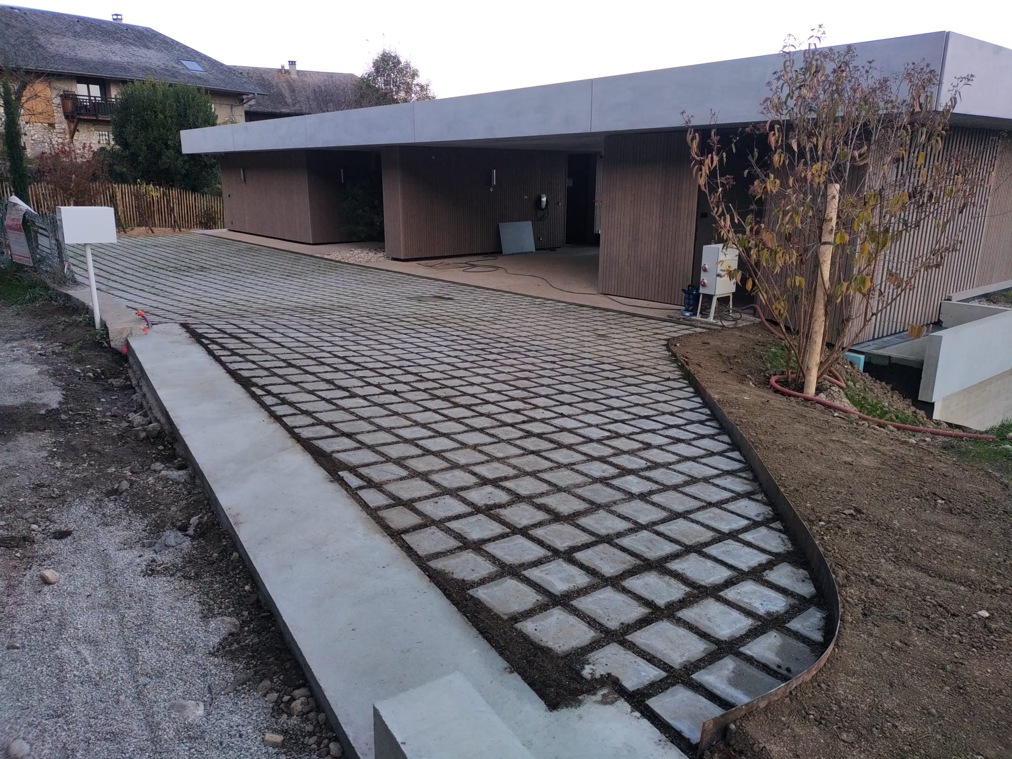 Création Cour Pavés Savoie